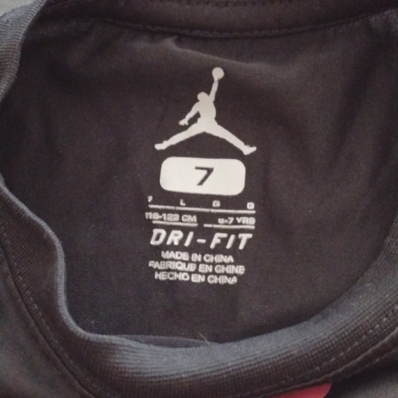 Nike Jordan jersey and hat - Picture 3 of 3